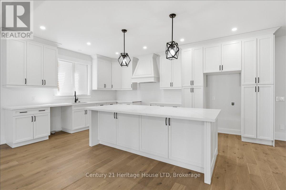 2476 Colangelo Drive Property Photo 14