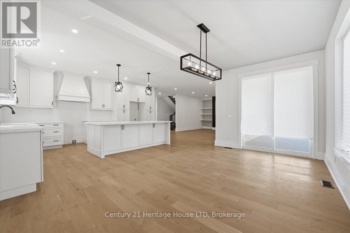 2476 Colangelo Drive Property Photo 19
