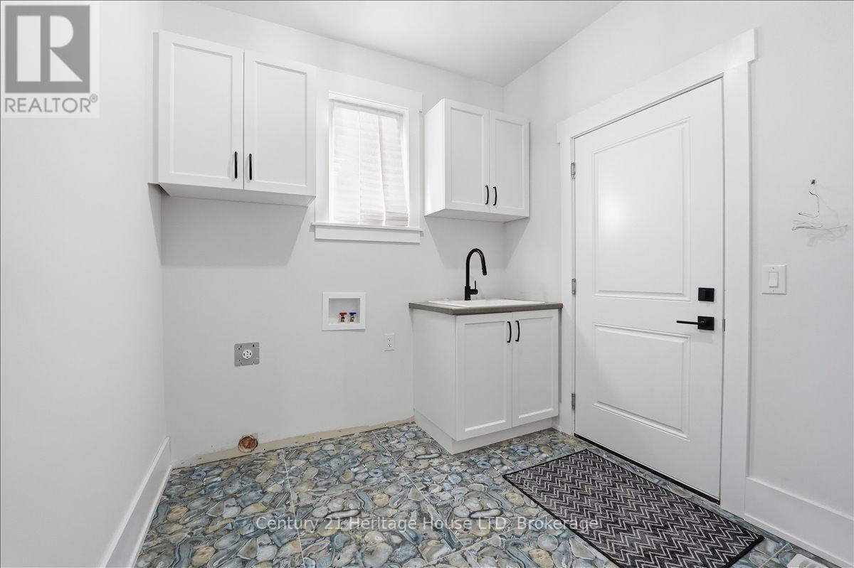 2476 Colangelo Drive Property Photo 22