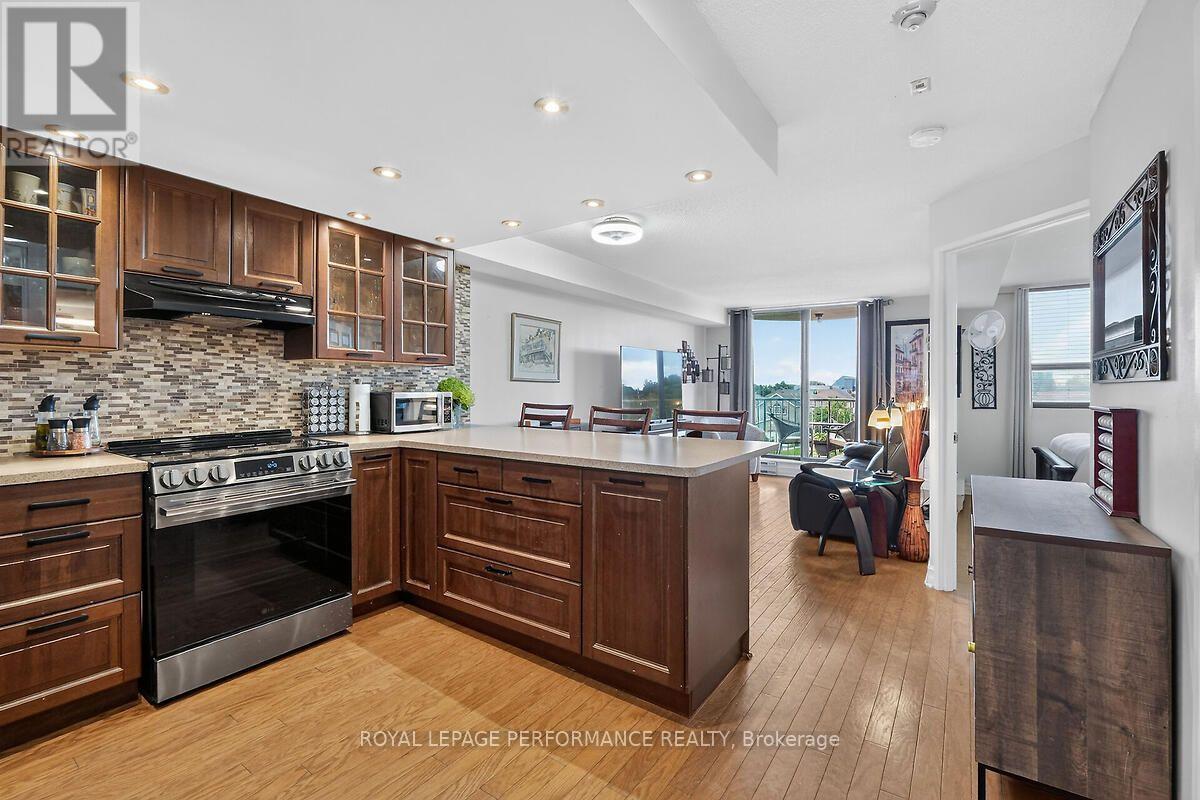 403 - 1440 Heron Road Property Photo 5