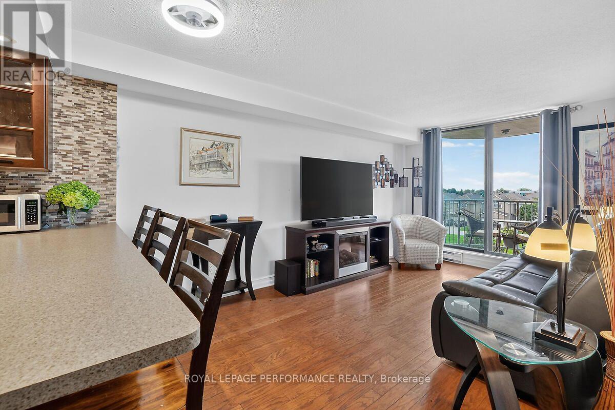403 - 1440 Heron Road Property Photo 6