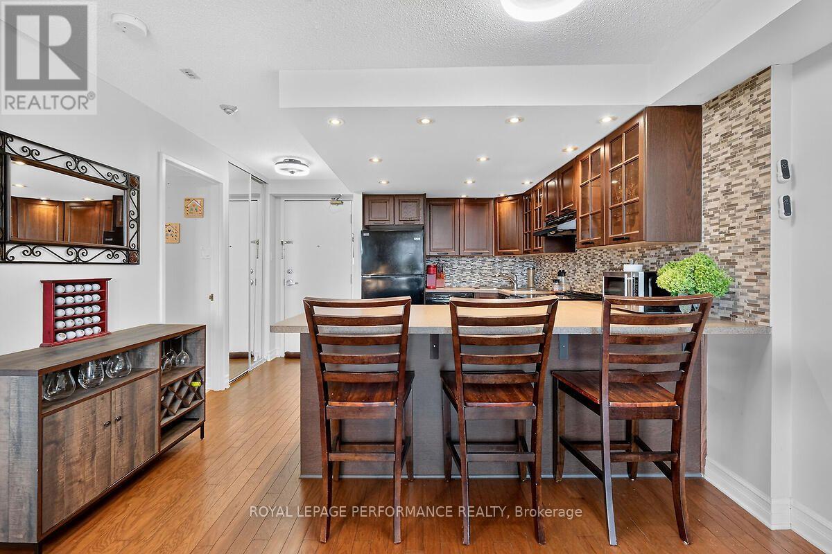 403 - 1440 Heron Road Property Photo 9