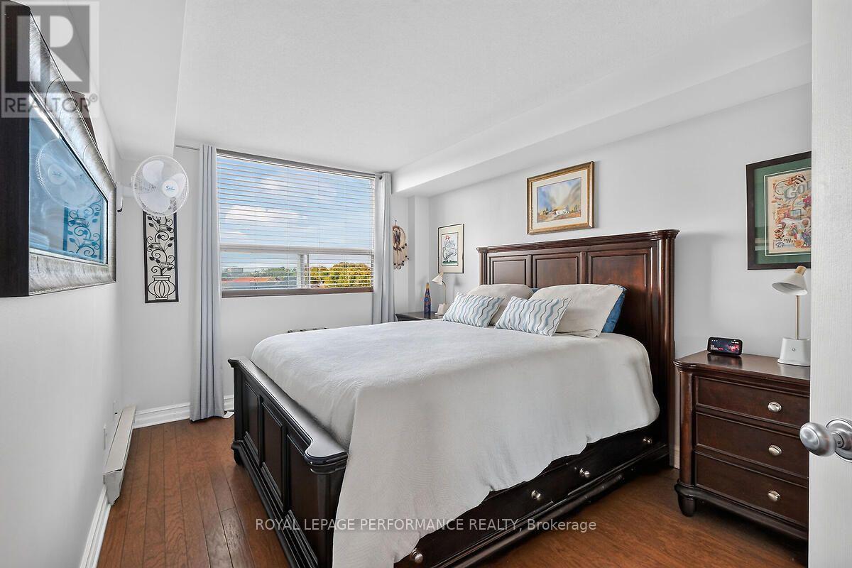403 - 1440 Heron Road Property Photo 17