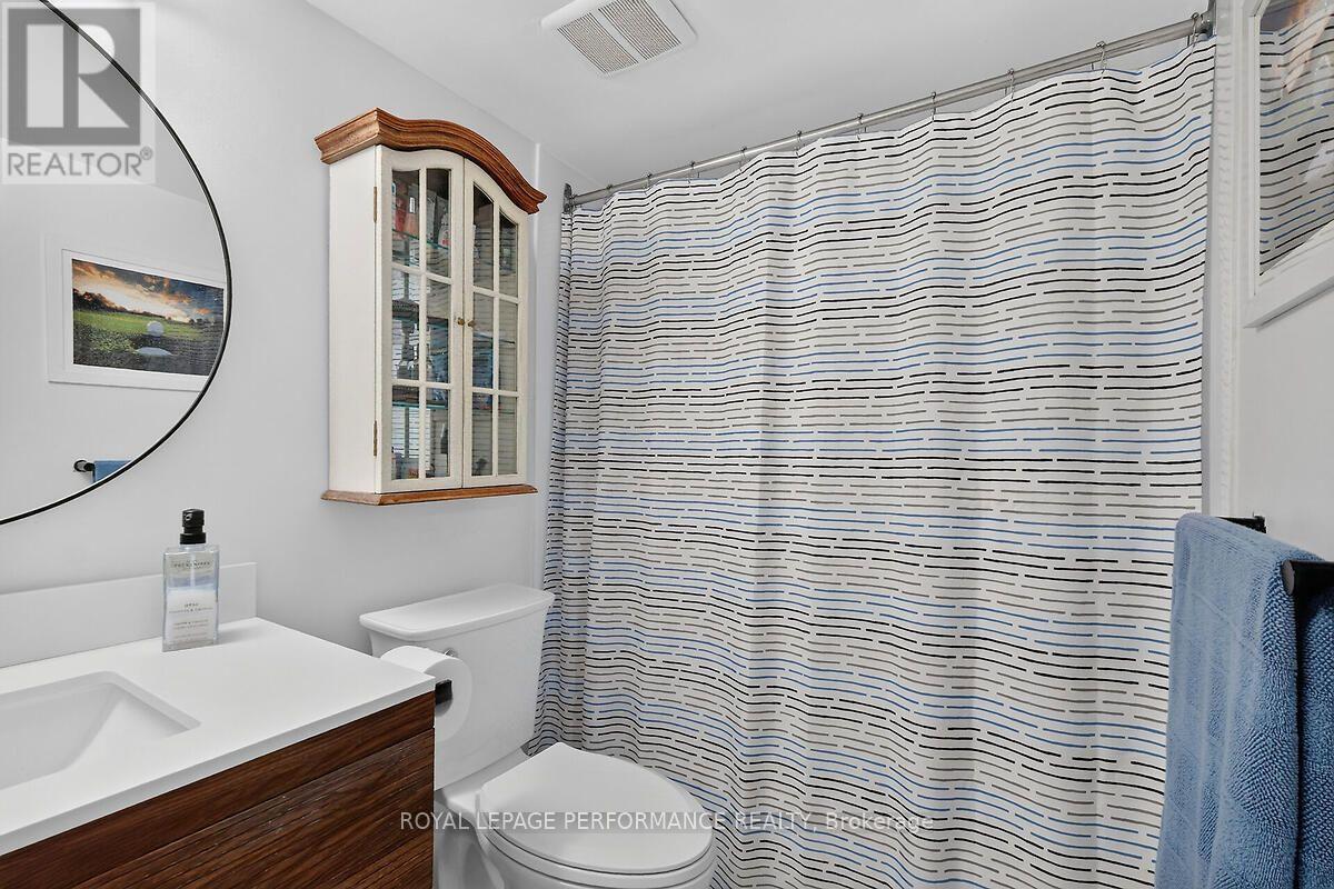 403 - 1440 Heron Road Property Photo 20
