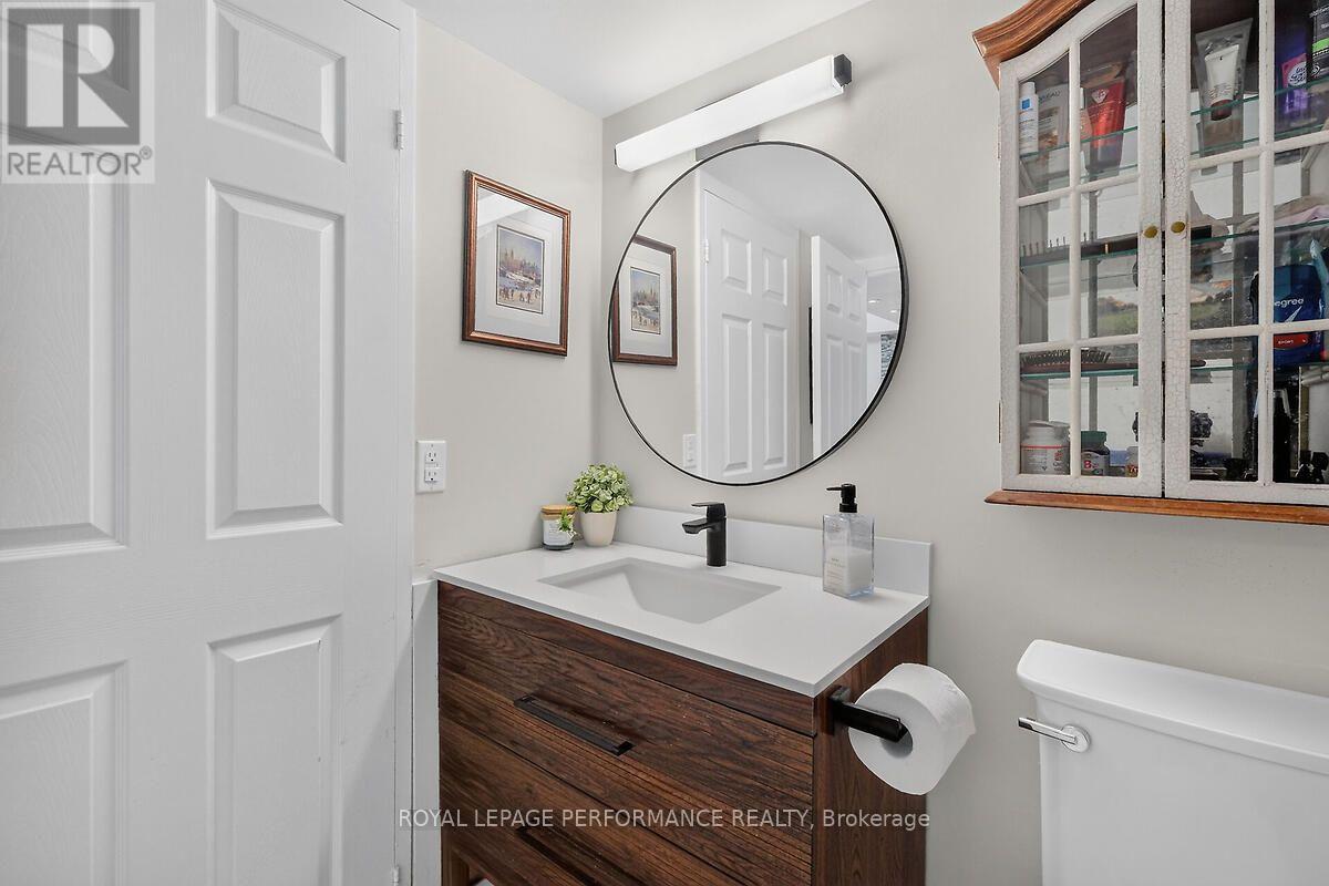 403 - 1440 Heron Road Property Photo 21