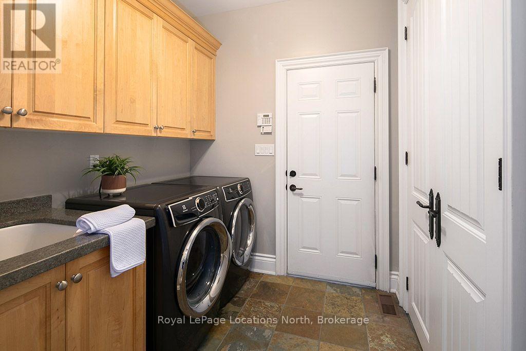150 Rankin's Crescent Property Photo 32