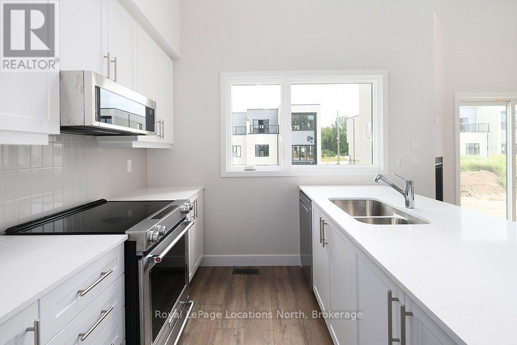 127 Yvonne Crescent Property Photo 15