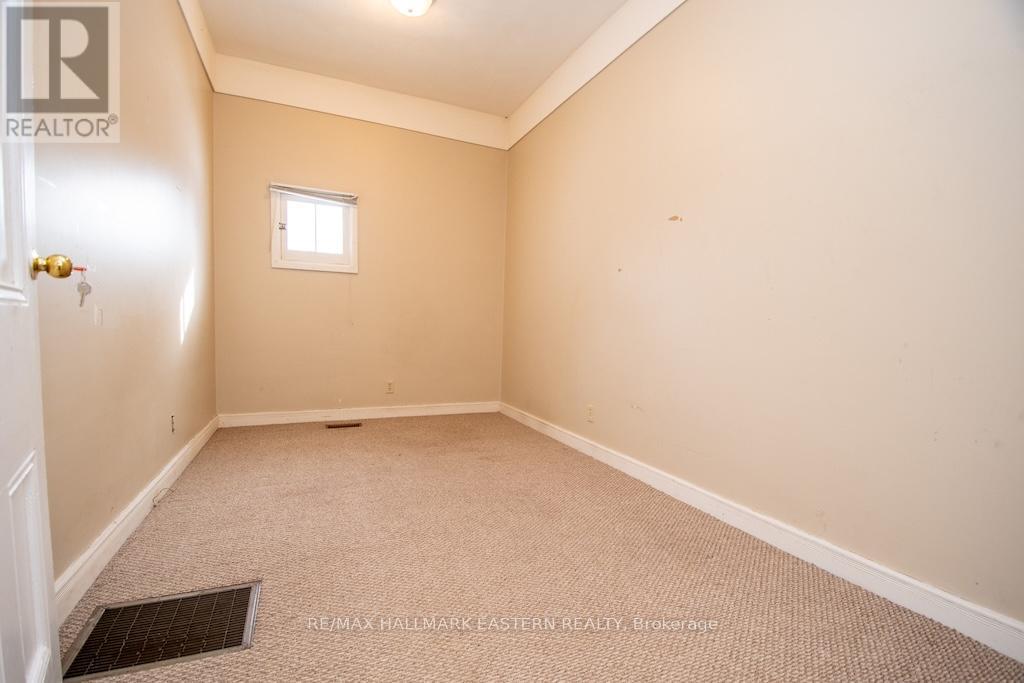 10 Hill Street Property Photo 9