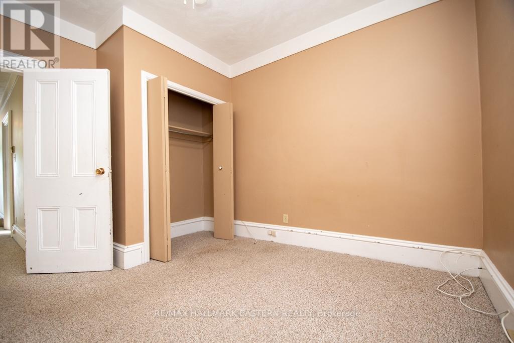 10 Hill Street Property Photo 23