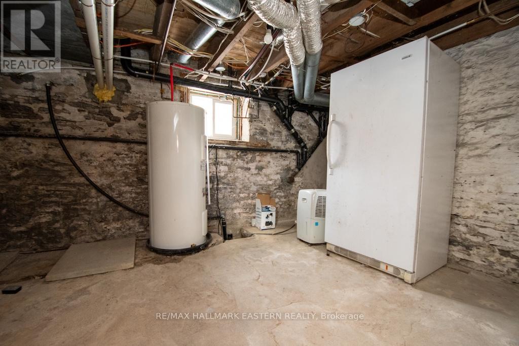 10 Hill Street Property Photo 33