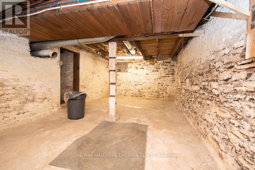 10 Hill Street Property Photo 34