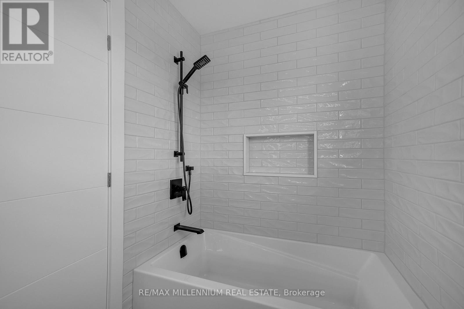 37 Front Street Property Photo 23