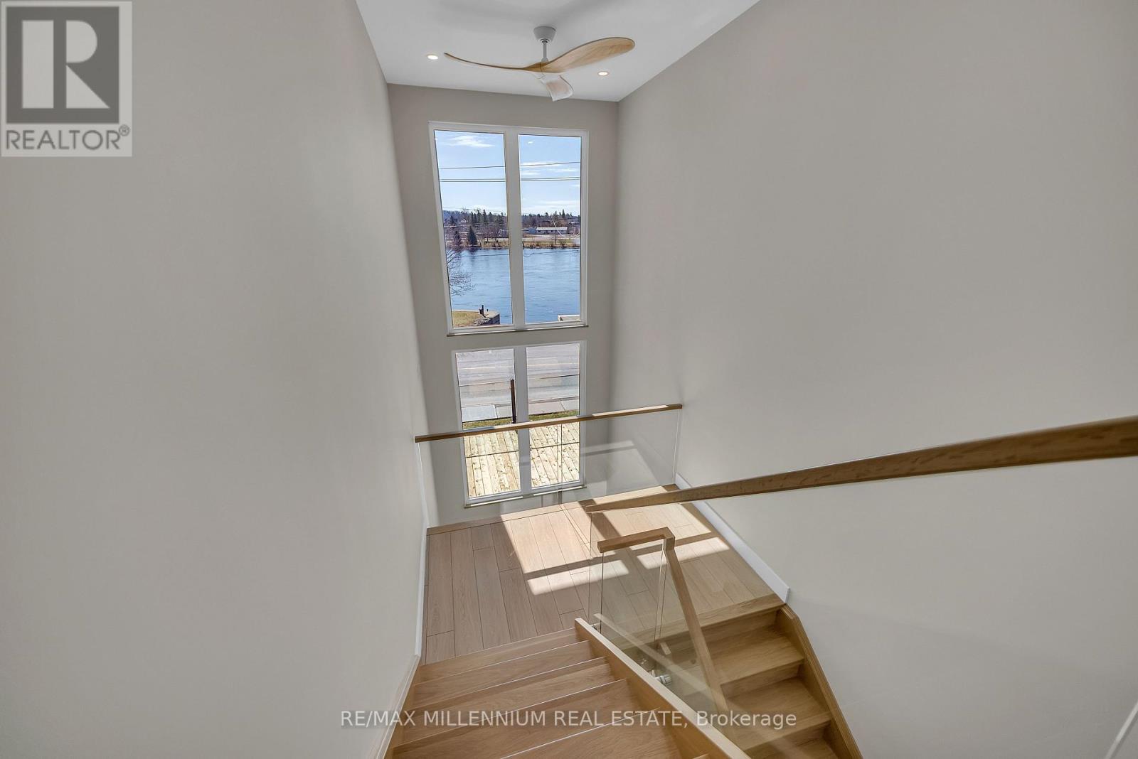 37 Front Street Property Photo 25