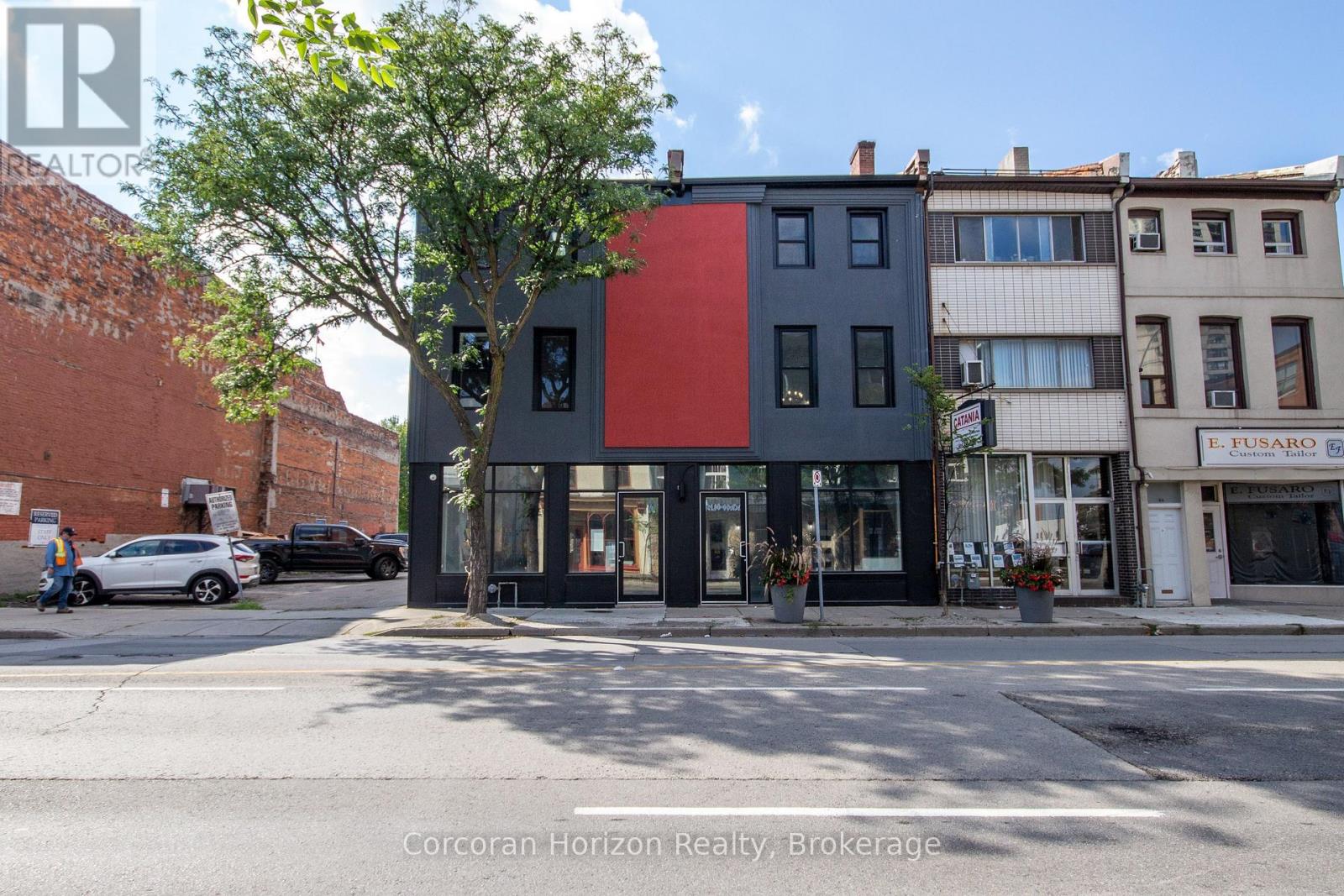 FULL - 90 JOHN STREET S Property Photo 1
