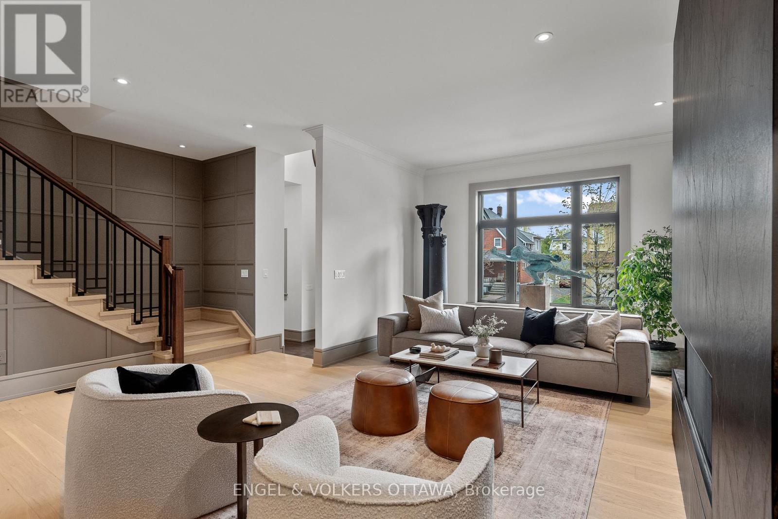 37 Clarendon Avenue Property Photo 9
