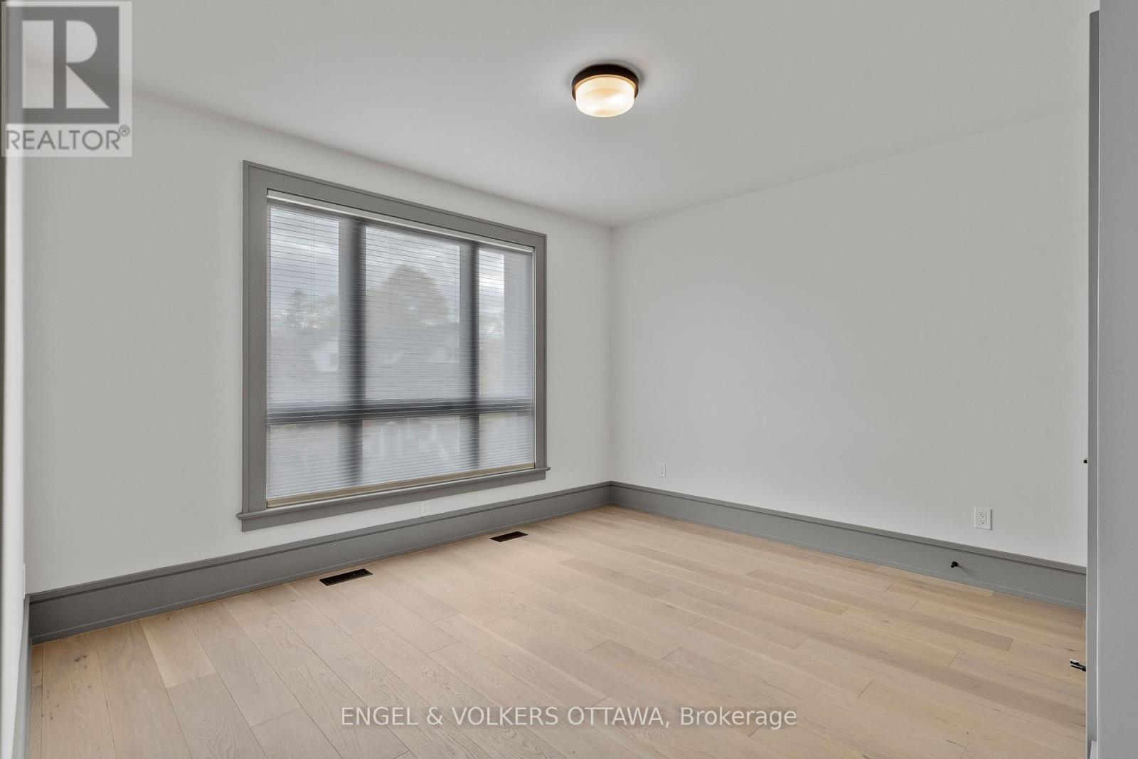 37 Clarendon Avenue Property Photo 33