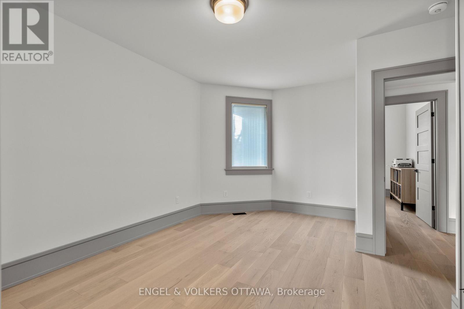 37 Clarendon Avenue Property Photo 36