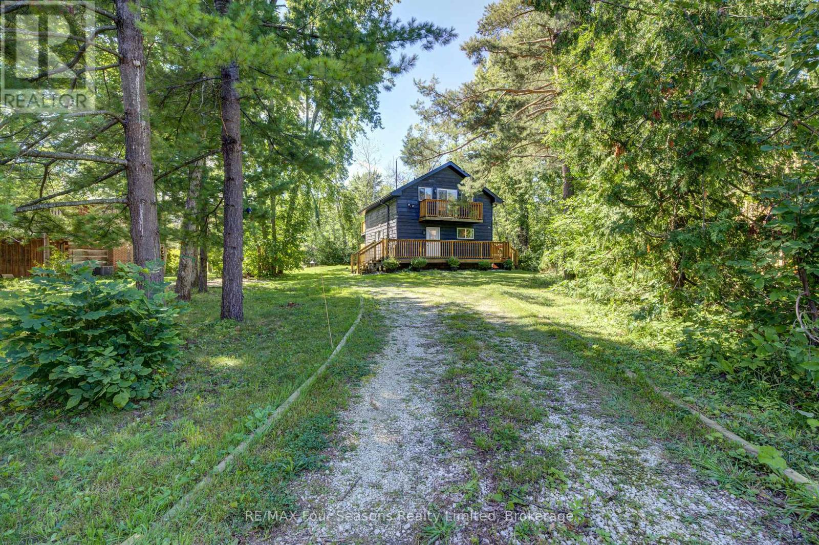 126 Martin Grove N Photo de la propriété 1