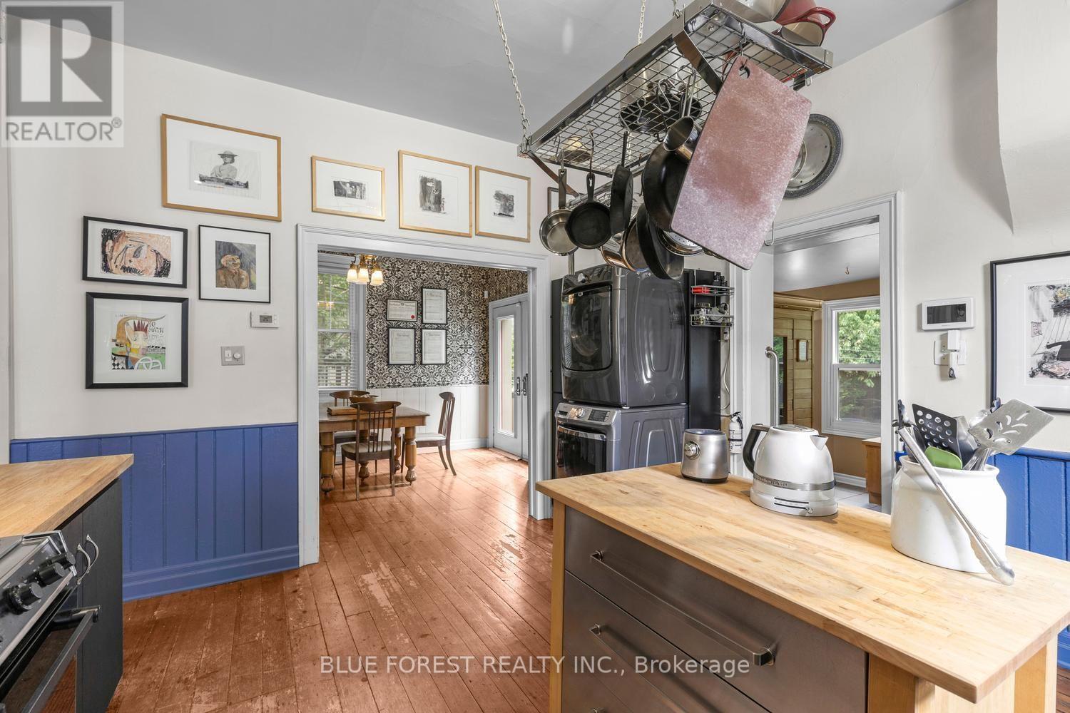 550 Elizabeth Street Property Photo 11