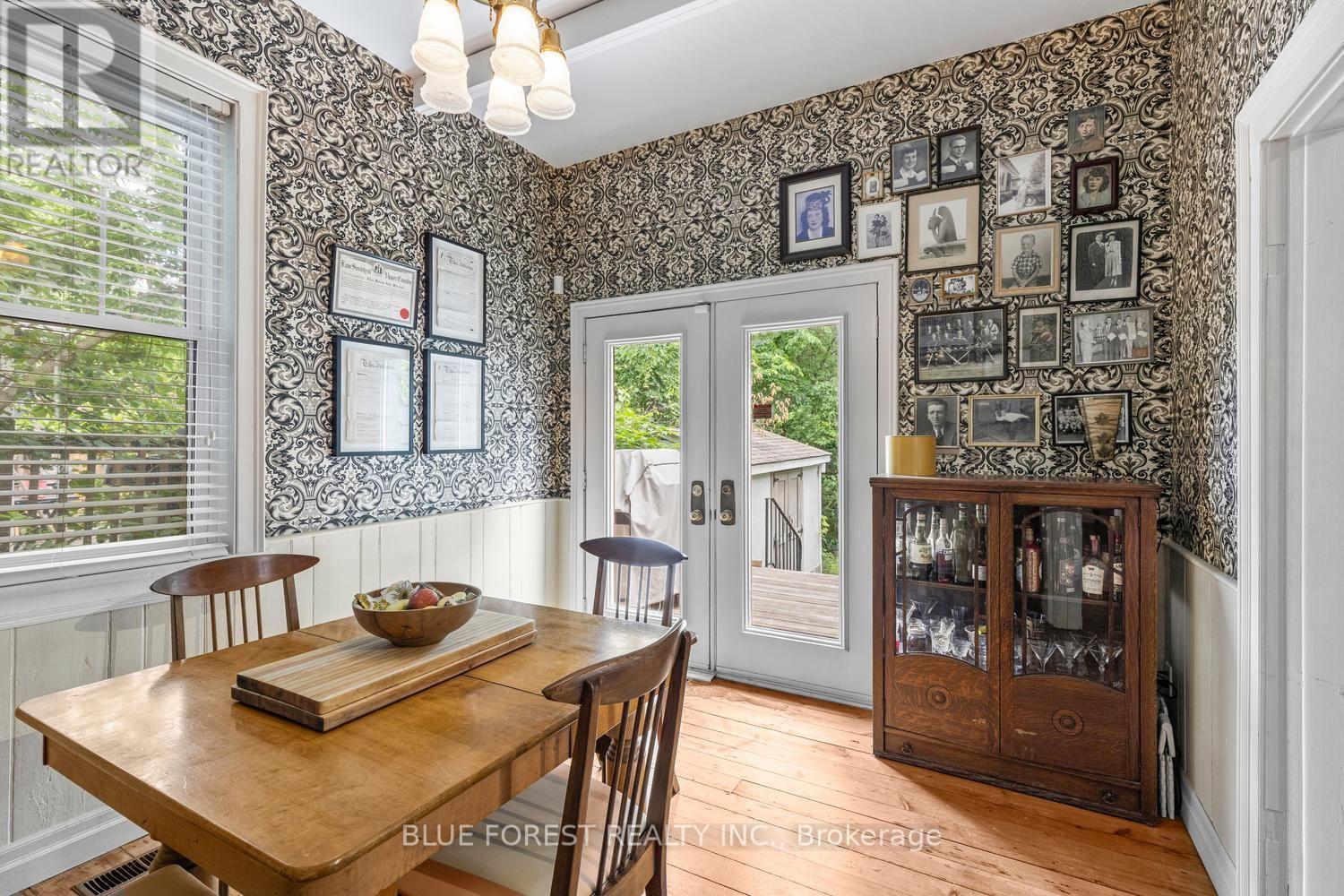 550 Elizabeth Street Property Photo 13