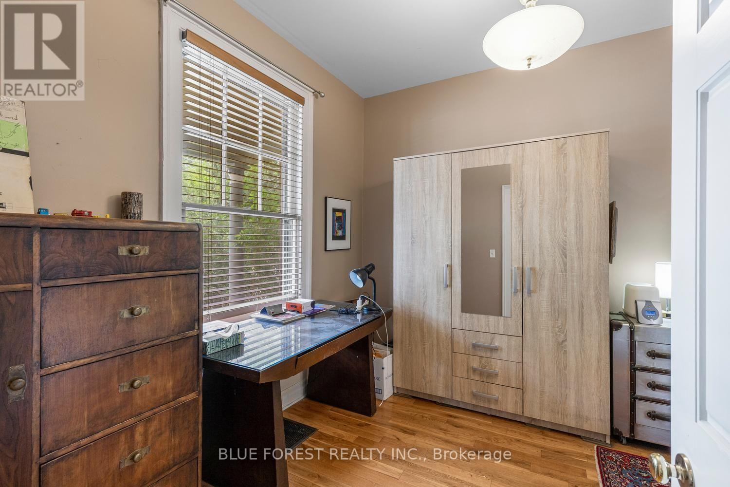 550 Elizabeth Street Property Photo 16