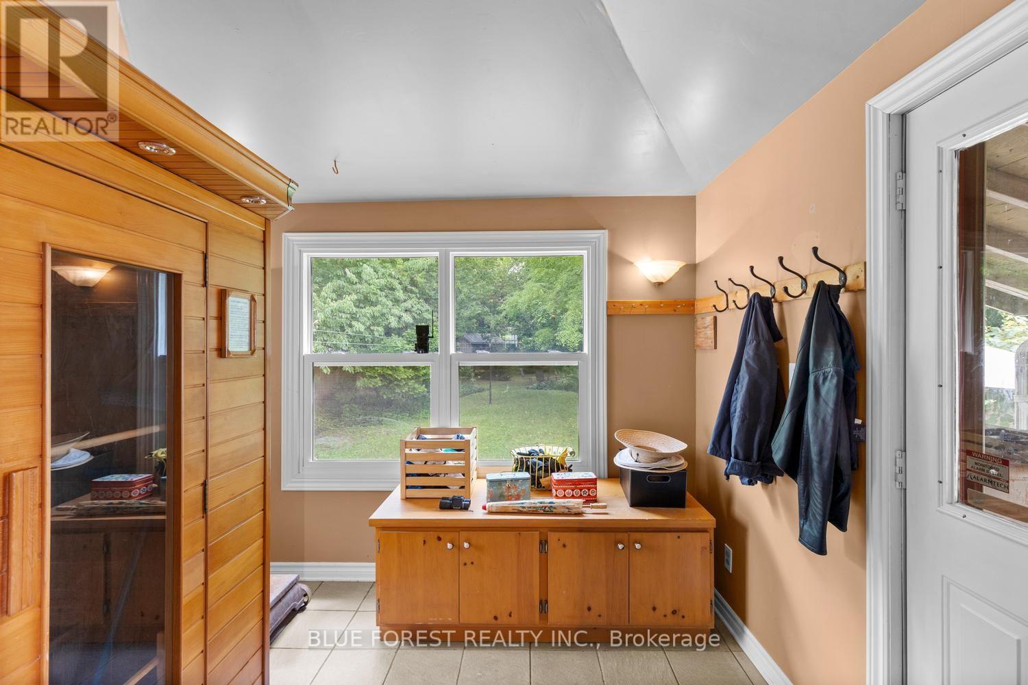 550 Elizabeth Street Property Photo 29