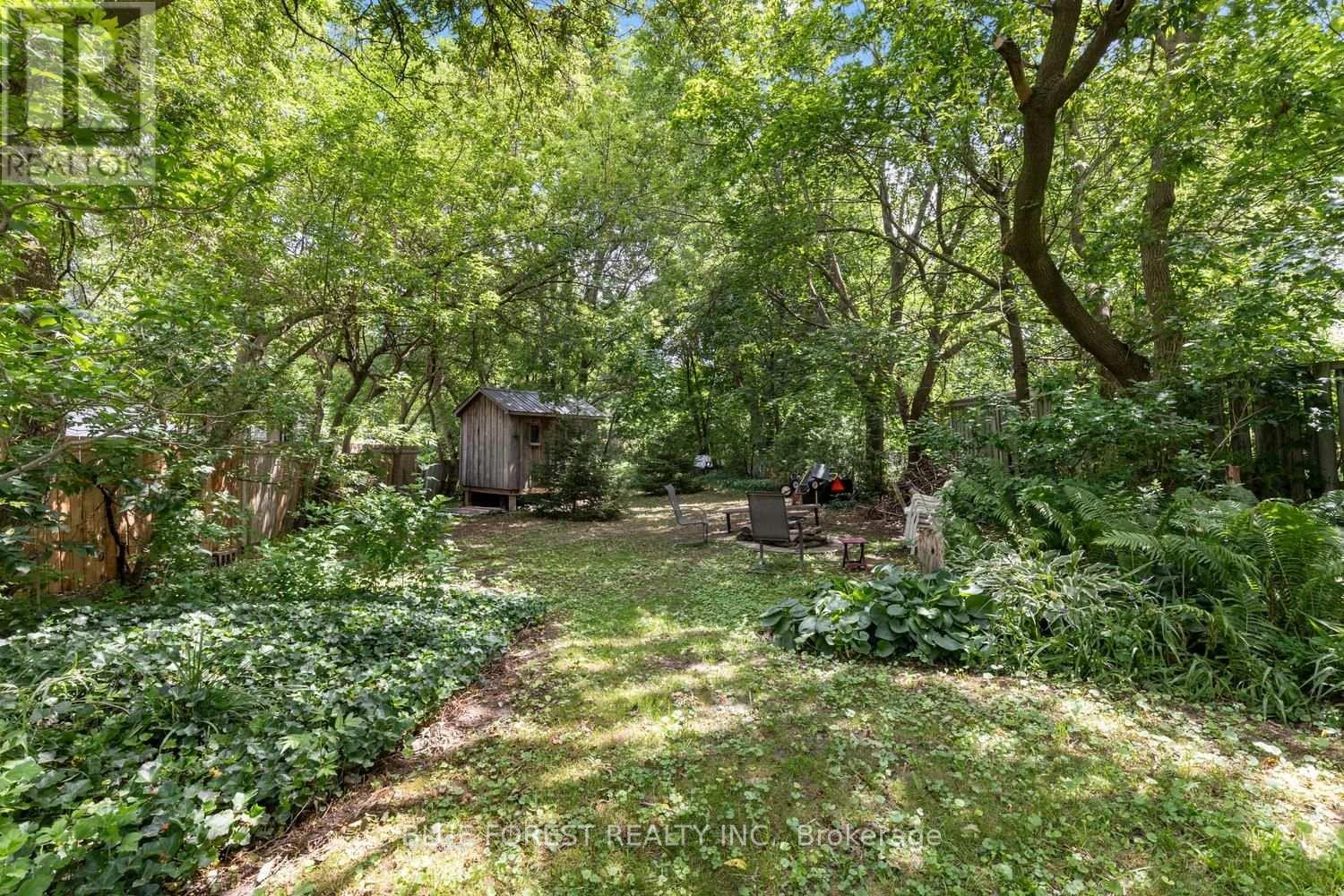 550 Elizabeth Street Property Photo 36