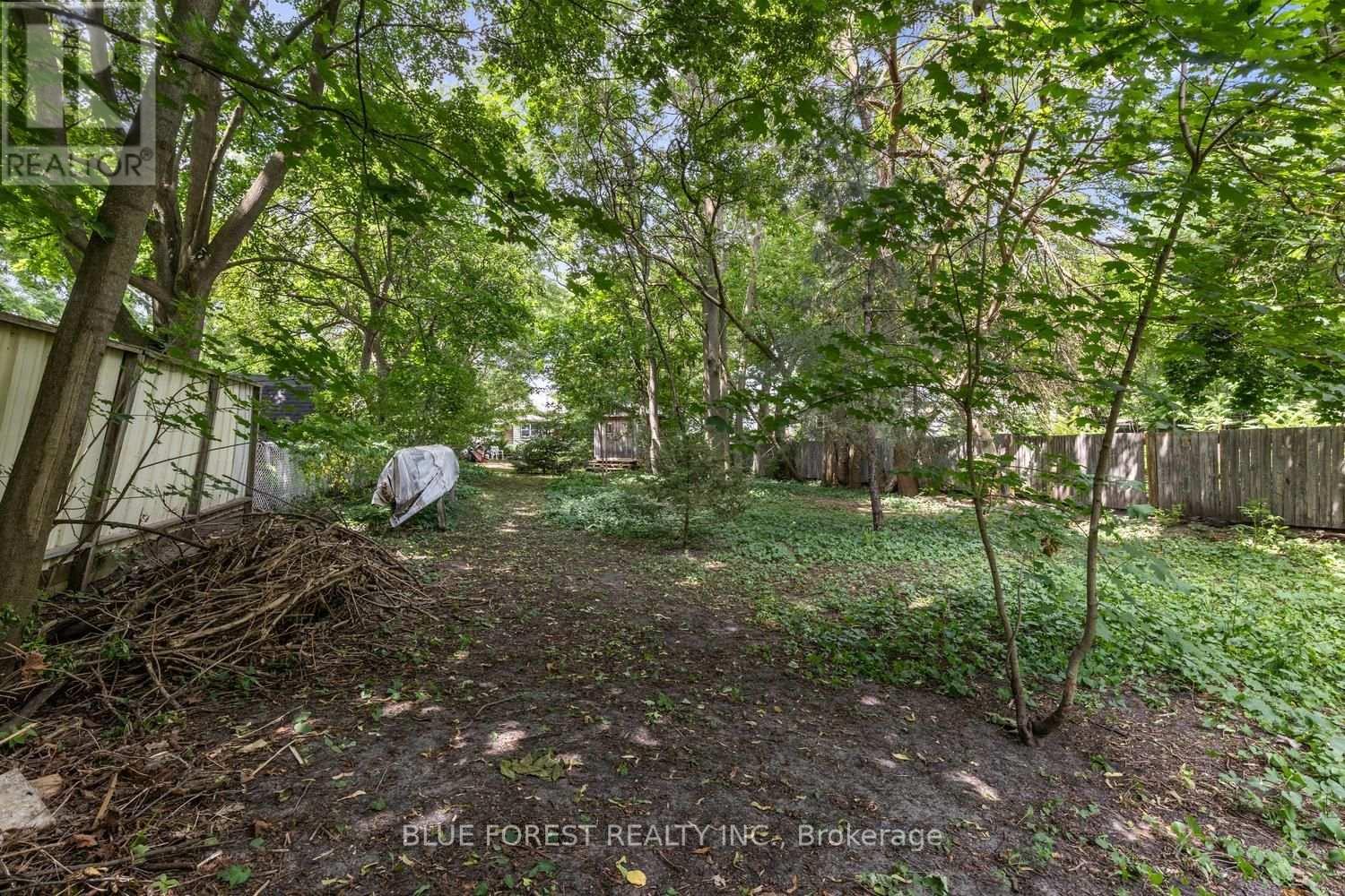 550 Elizabeth Street Property Photo 39