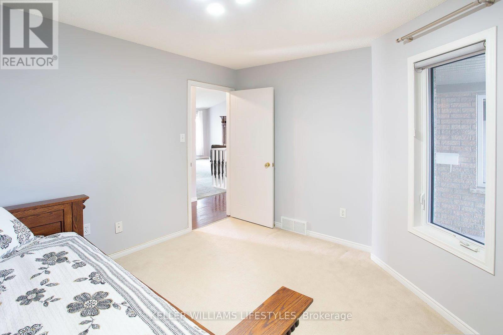 21 - 861 Shelborne Street Property Photo 19