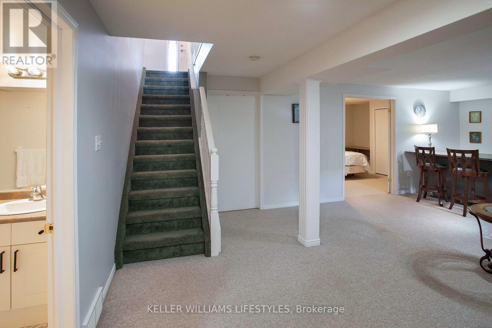 21 - 861 Shelborne Street Property Photo 21