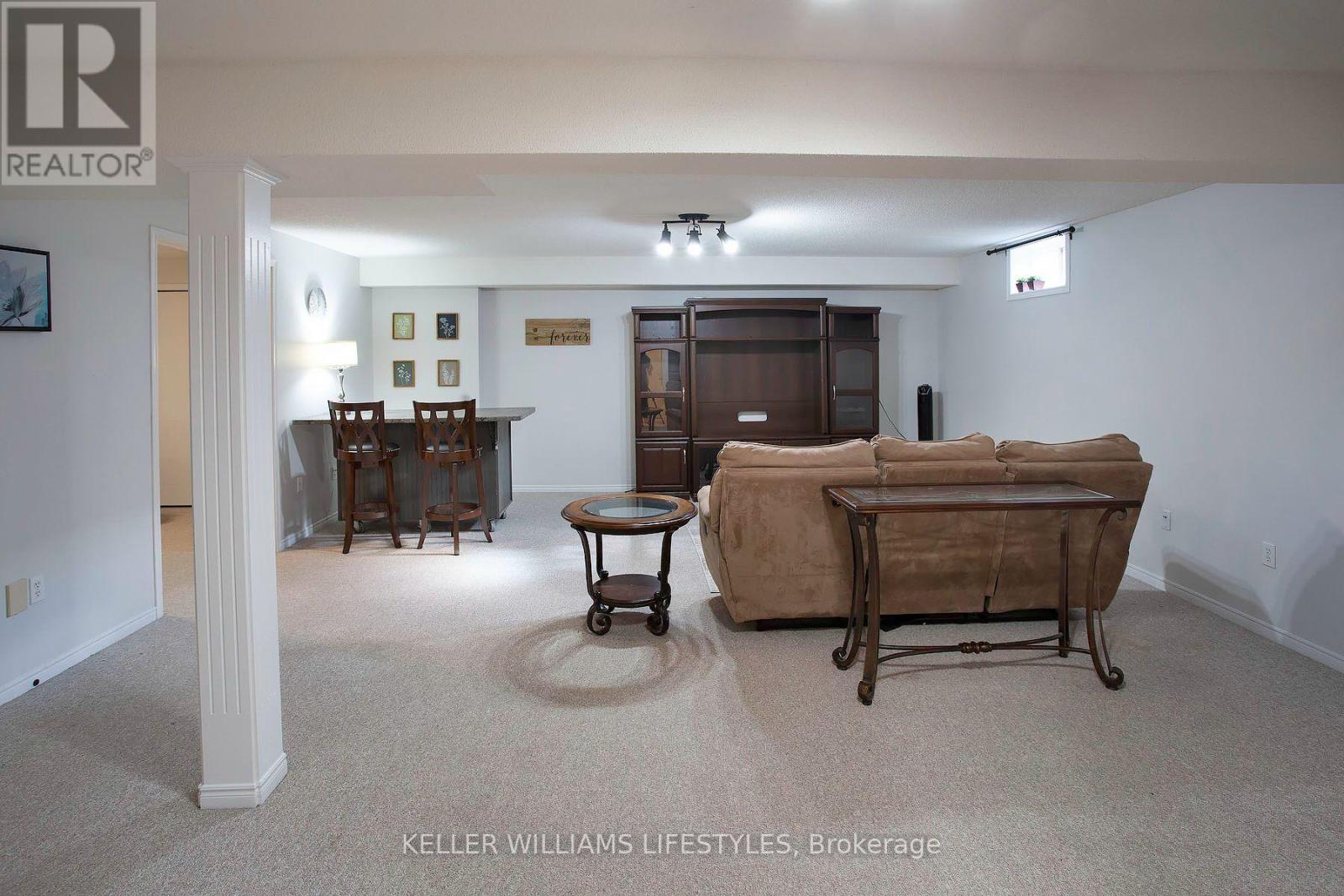 21 - 861 Shelborne Street Property Photo 22