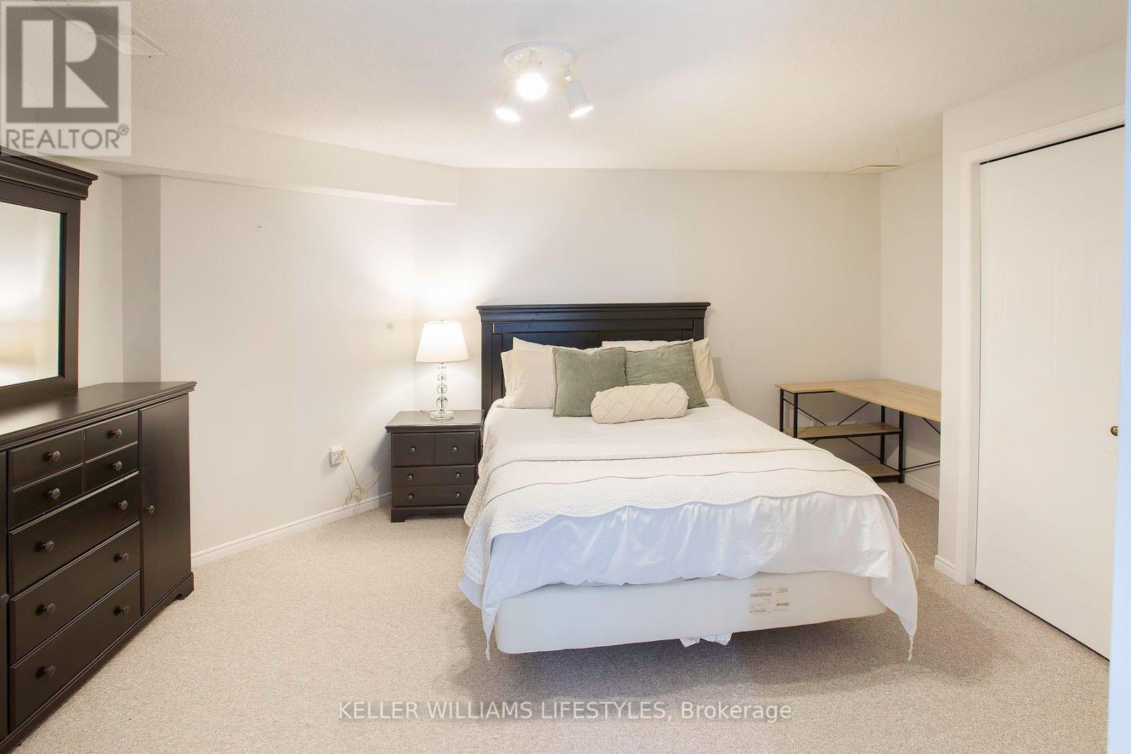 21 - 861 Shelborne Street Property Photo 25