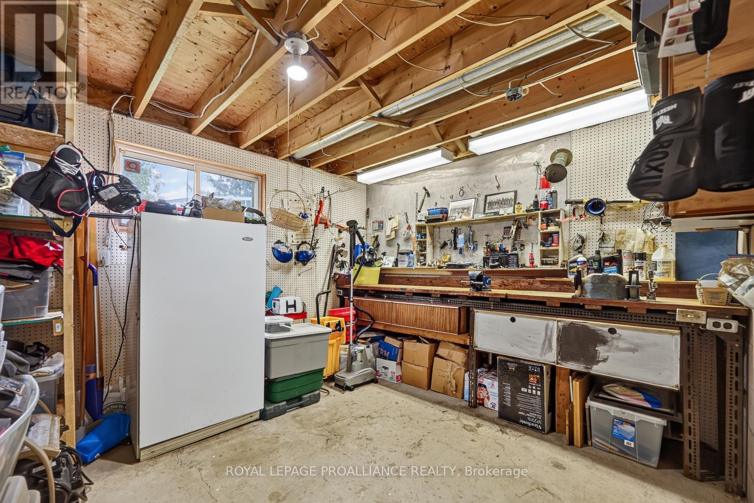 132 Kingston Crescent Property Photo 29
