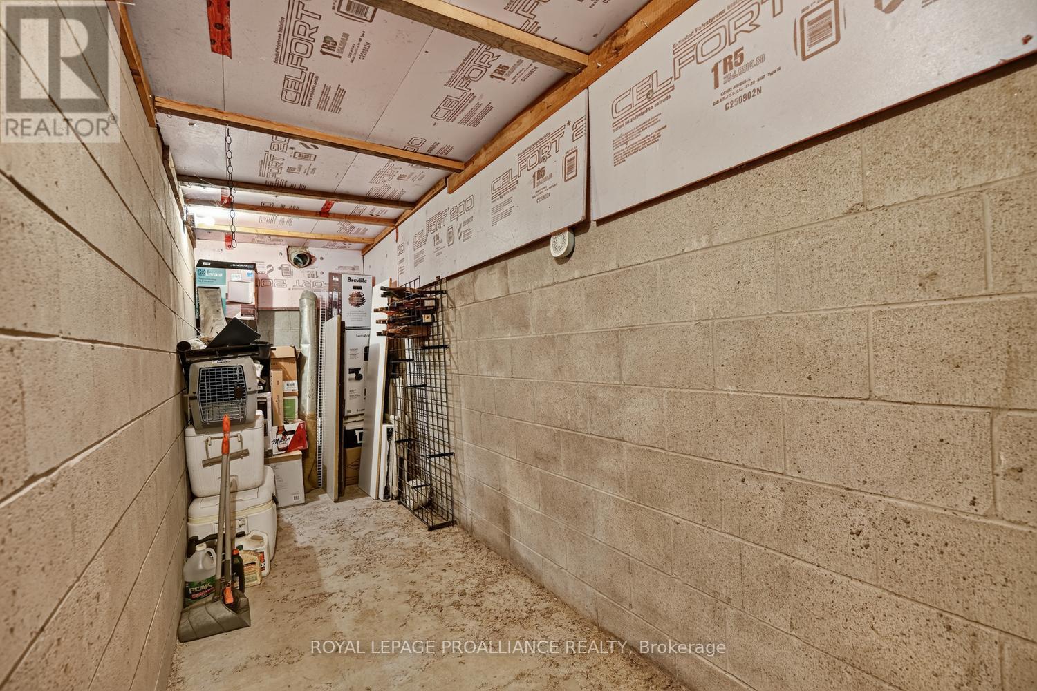 132 Kingston Crescent Property Photo 31