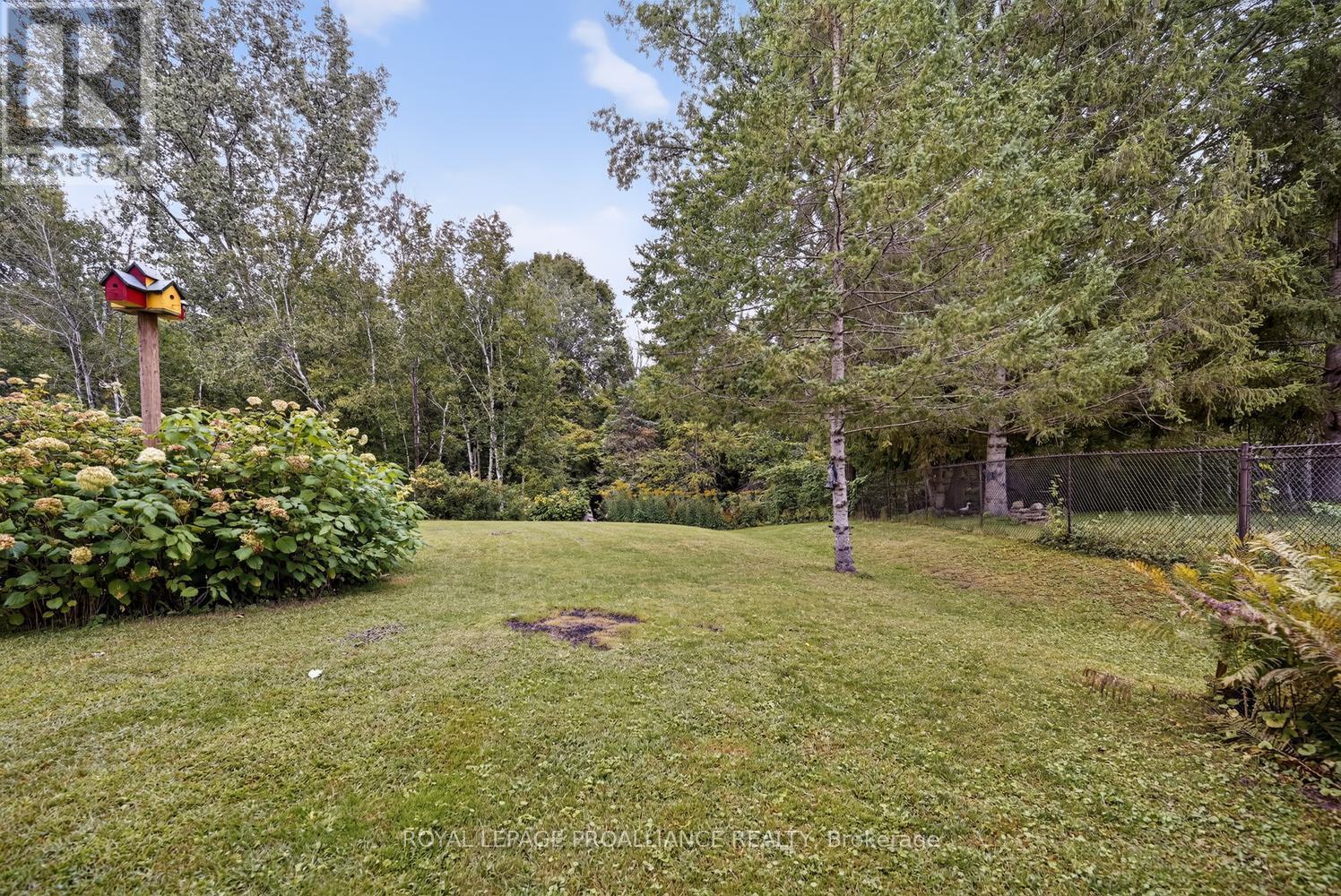 132 Kingston Crescent Property Photo 39