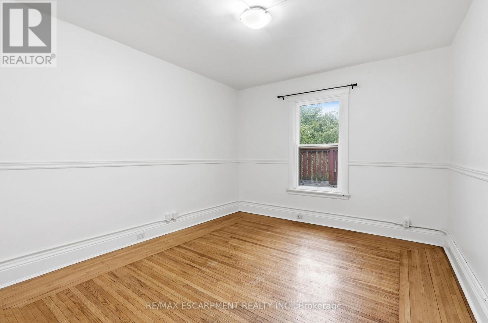 63 Melrose Avenue S Property Photo 20