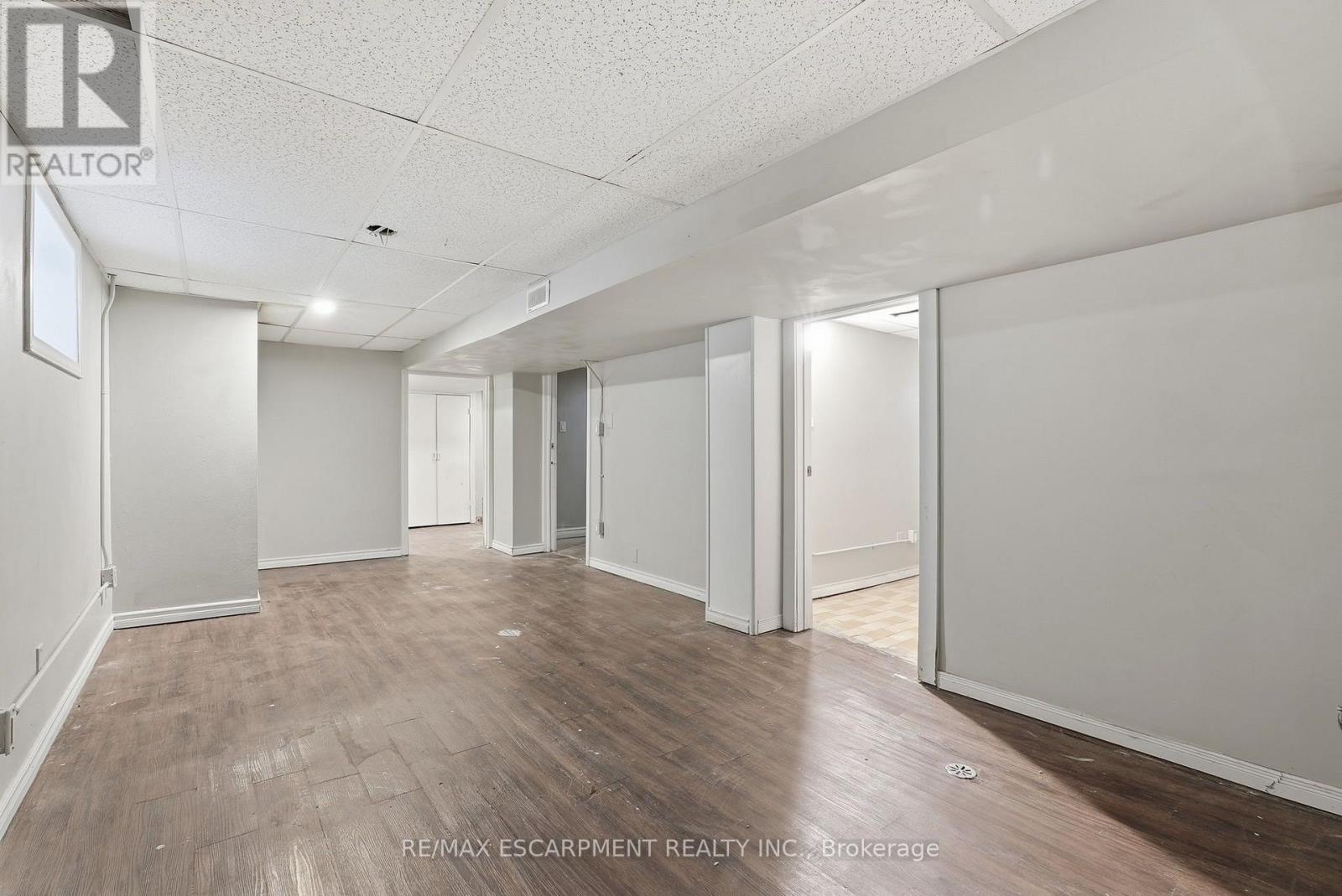 63 Melrose Avenue S Property Photo 29