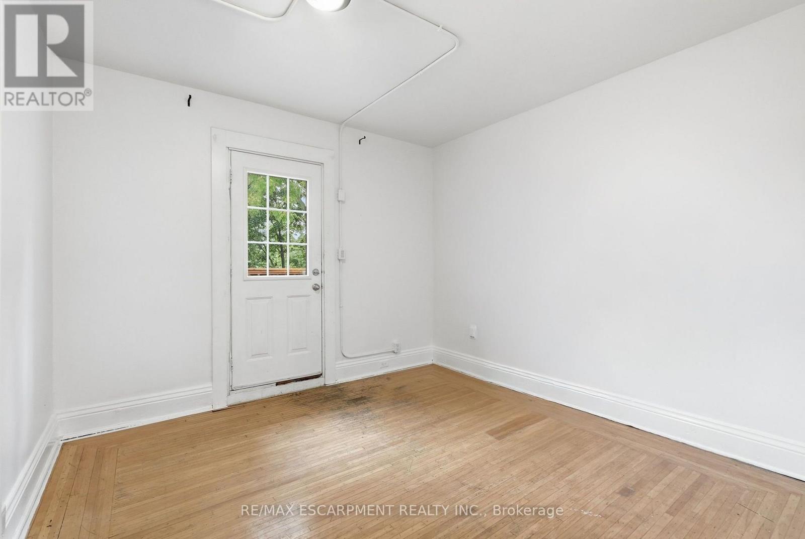 63 Melrose Avenue S Property Photo 30