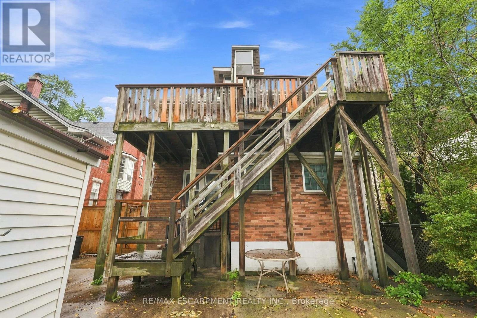63 Melrose Avenue S Property Photo 46