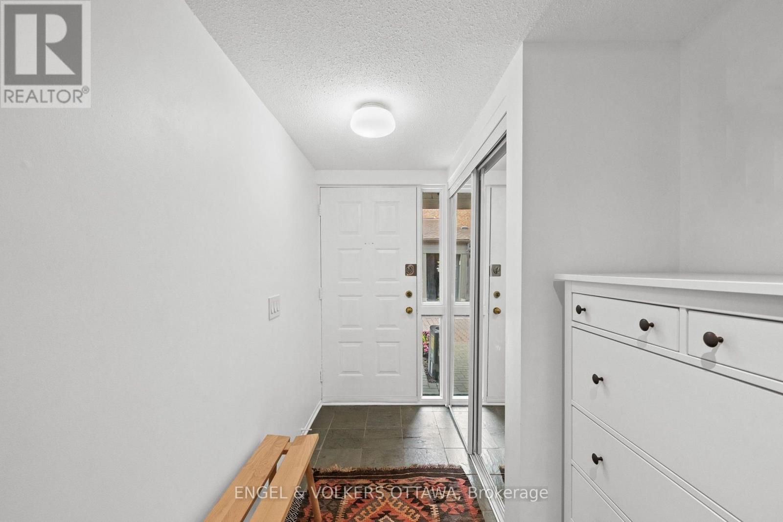 6 - 290 Cathcart Street Property Photo 3