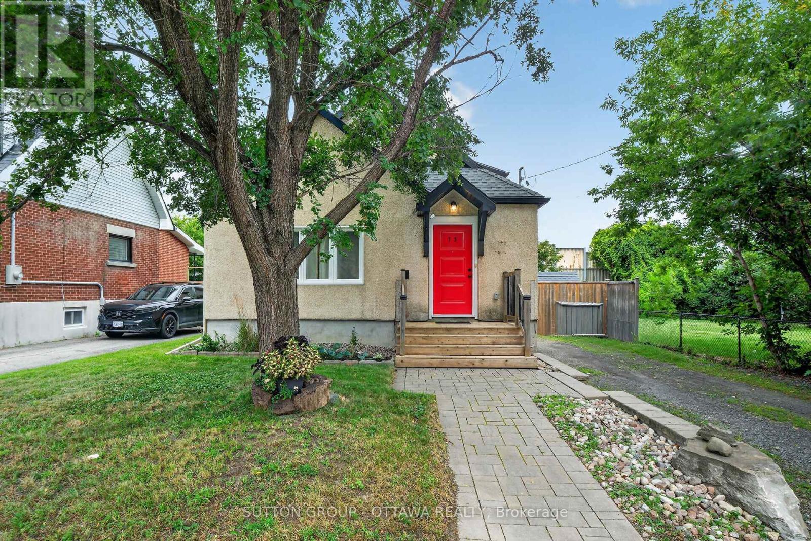 73 Young Street Property Photo 1