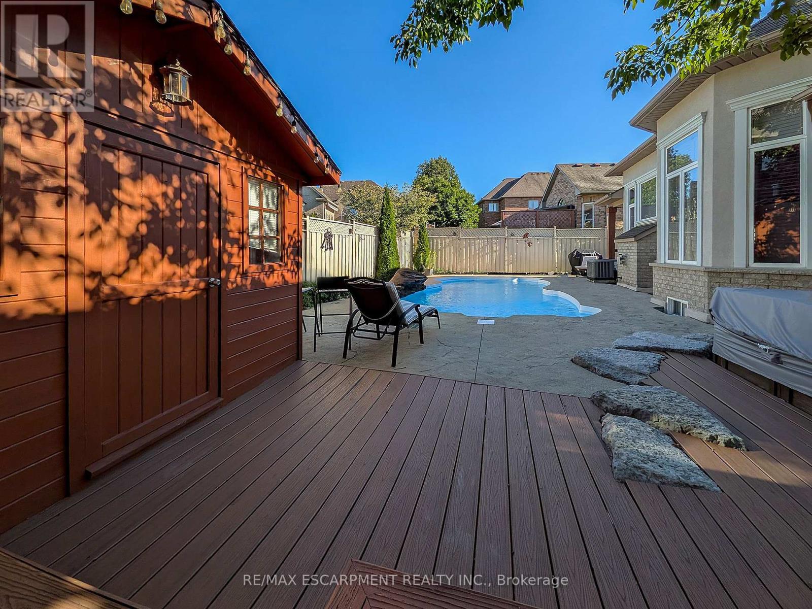 151 Moore Crescent Property Photo 36