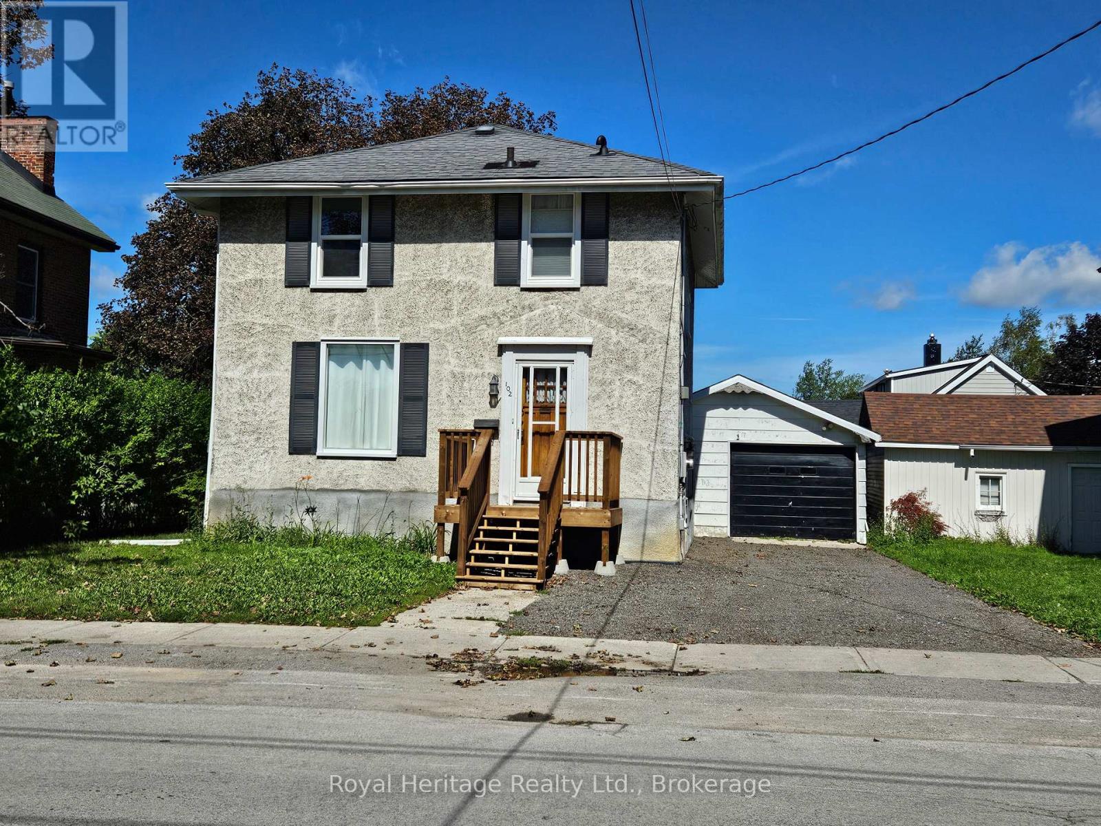 102 CATHARINE STREET Property Photo 1
