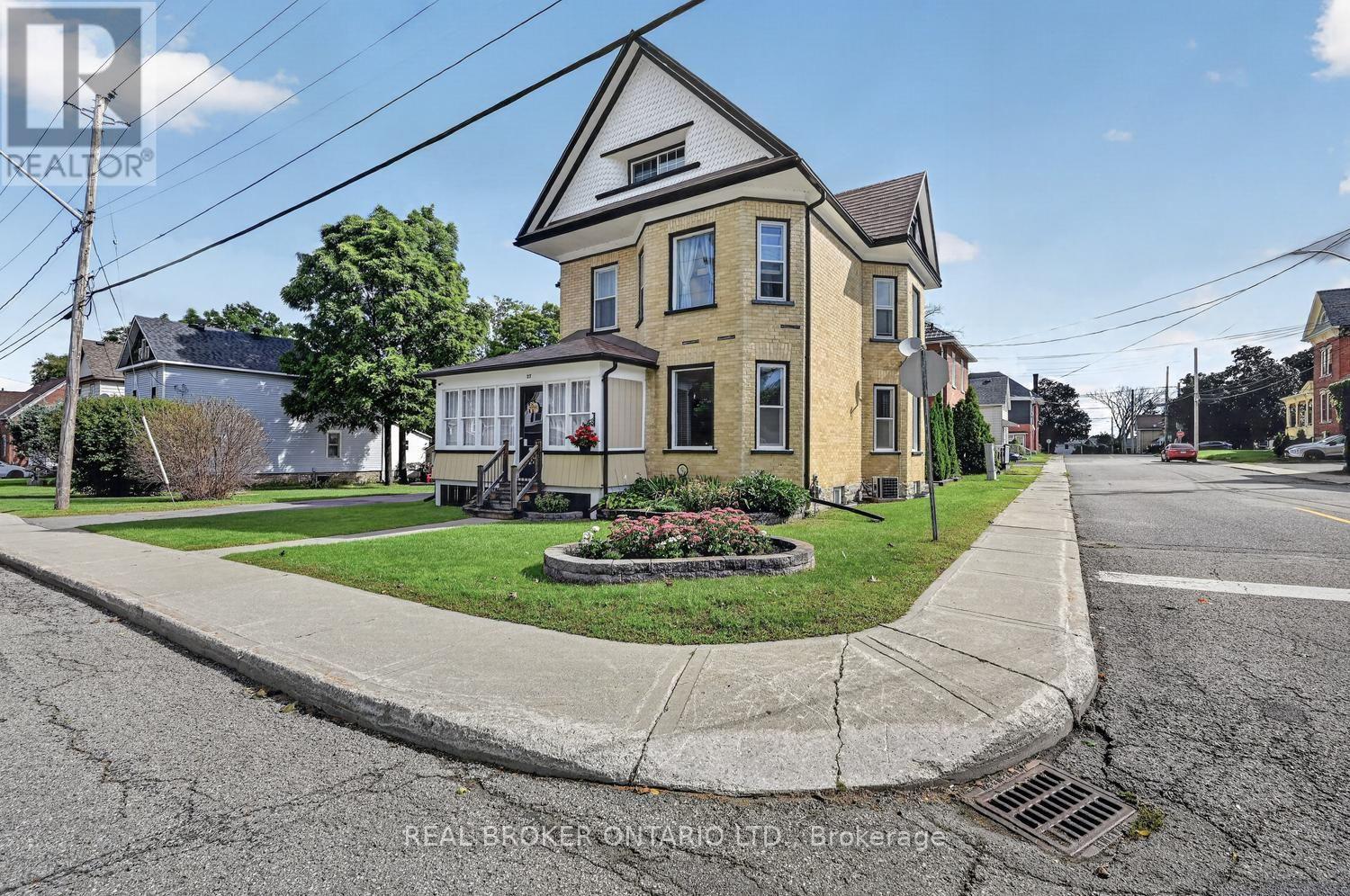 27 ABEL STREET