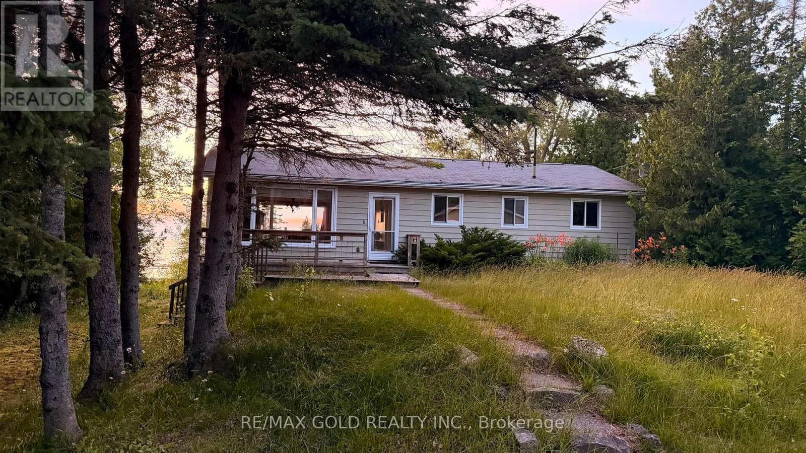 54 Zorra Drive Property Photo 7