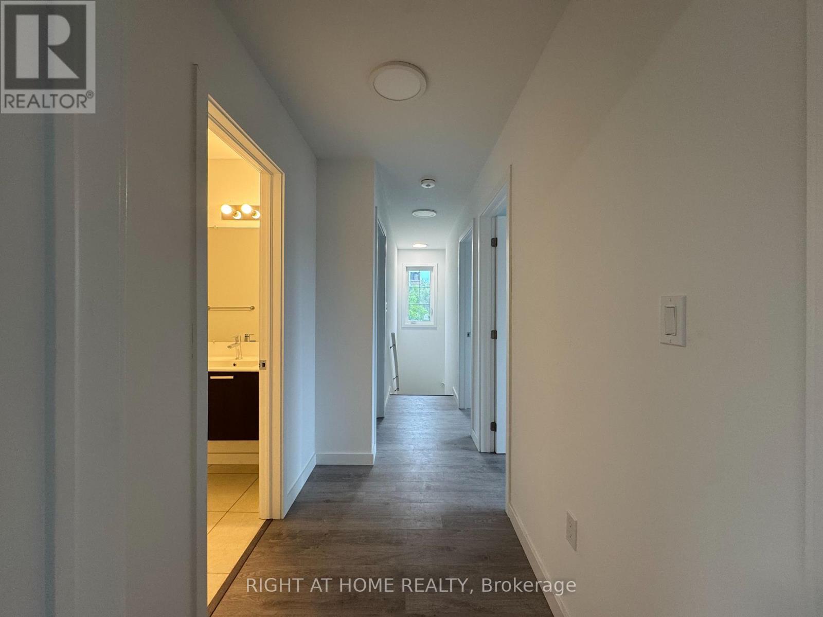 (main) - 99 Highriver Trail Property Photo 19