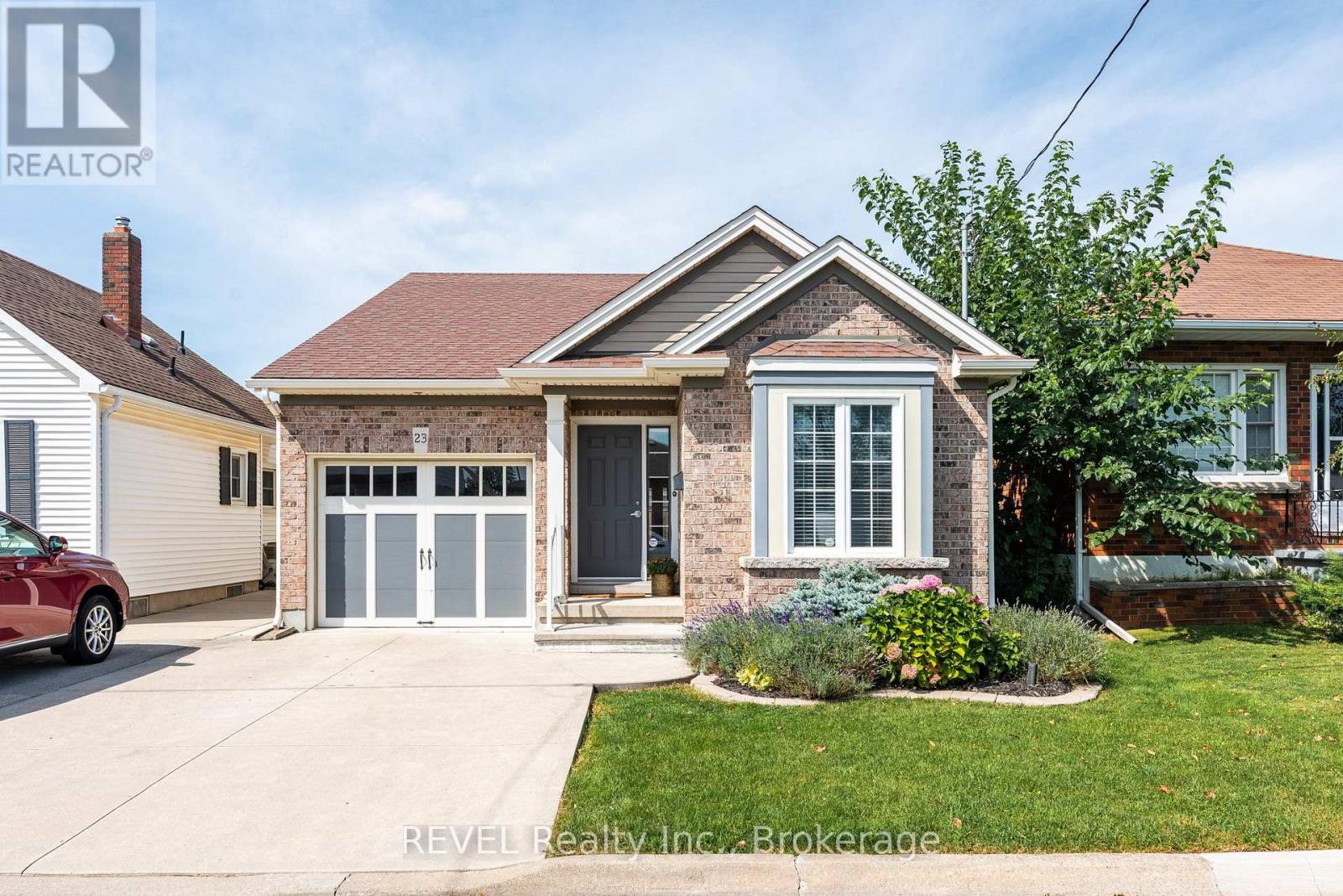 23 Myrtle Avenue Property Photo 1
