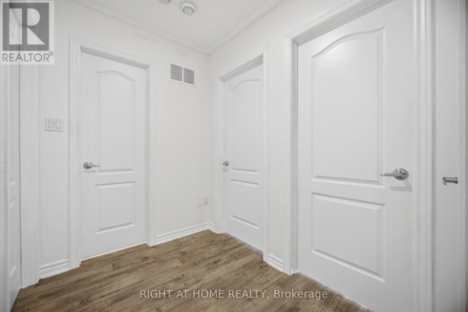 165 Berkshire Drive Property Photo 28