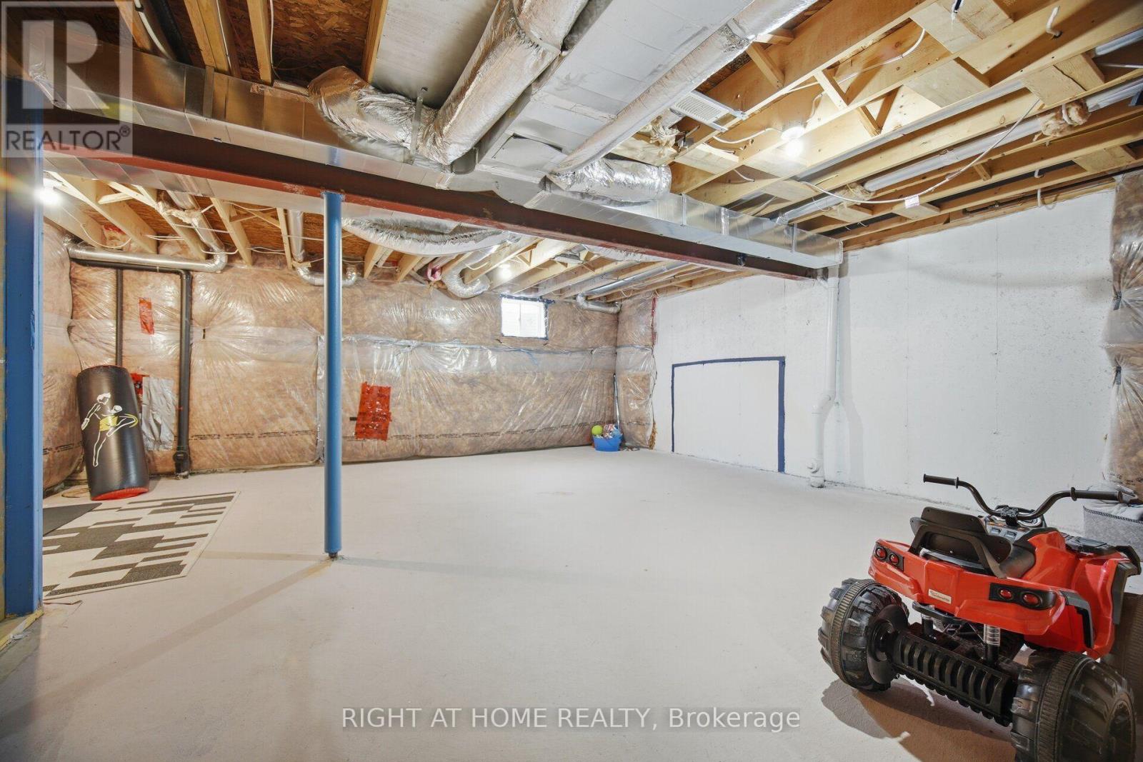 165 Berkshire Drive Property Photo 36