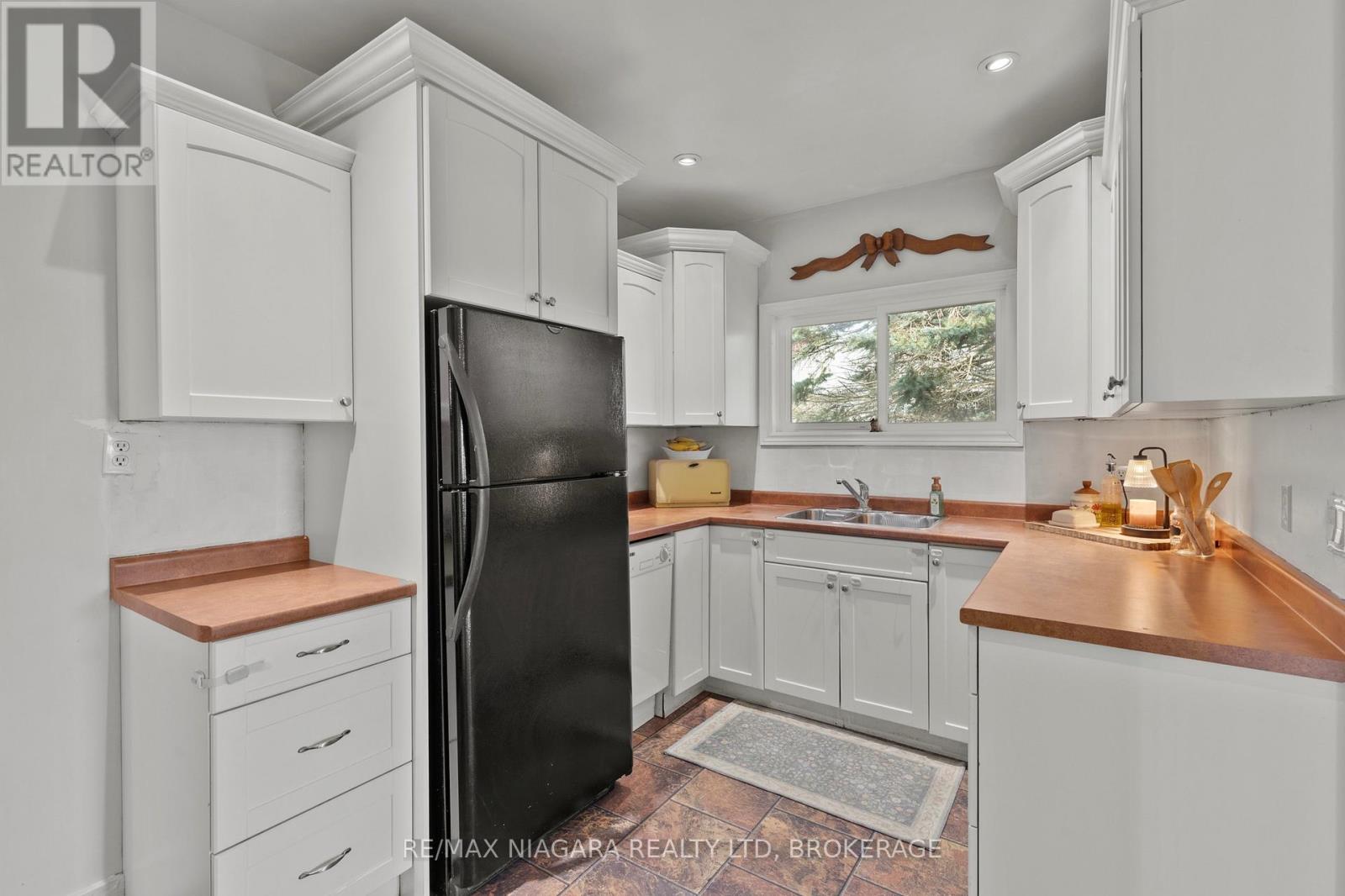 702 Main Street Property Photo 18